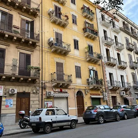 아파트 Sammartino 108 팔레르모